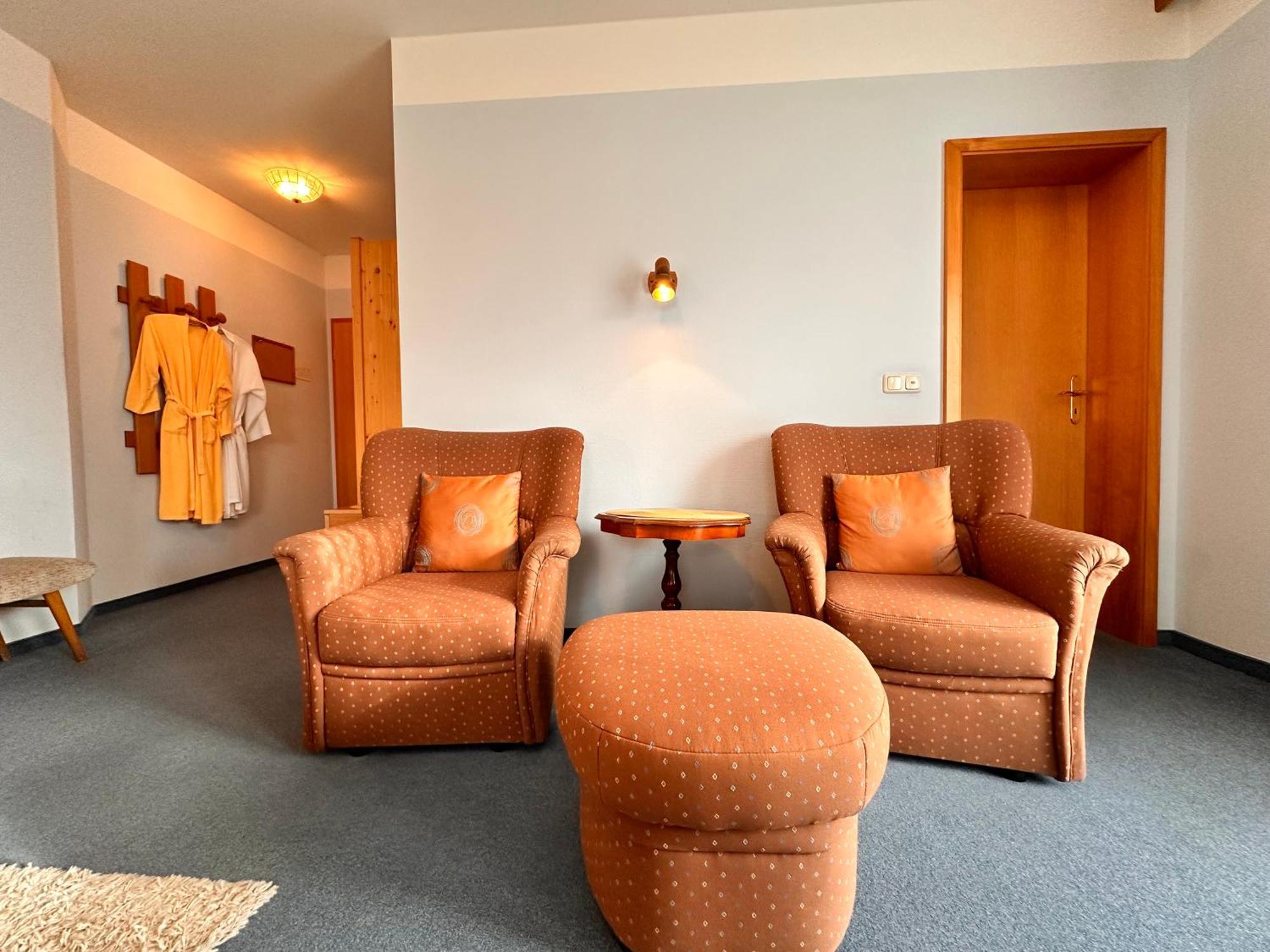 Pension Zum Loewen, Parkplatz, Fruehstueck, Wlan, Zentral Бад-Штебен Экстерьер фото