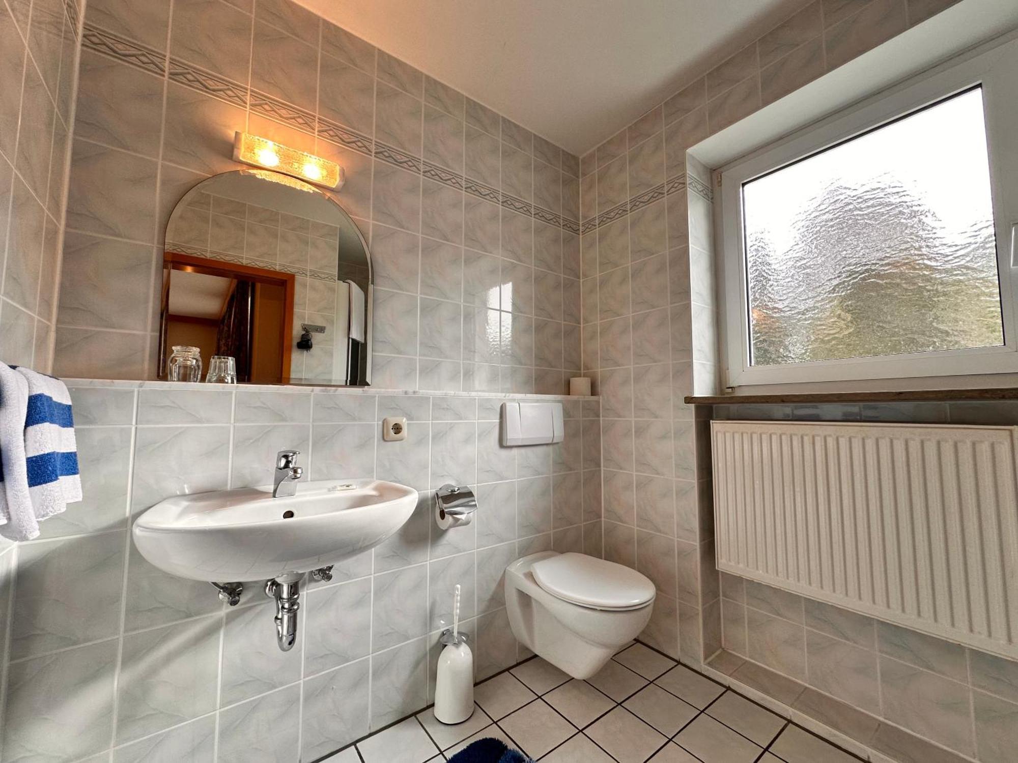 Pension Zum Loewen, Parkplatz, Fruehstueck, Wlan, Zentral Бад-Штебен Экстерьер фото