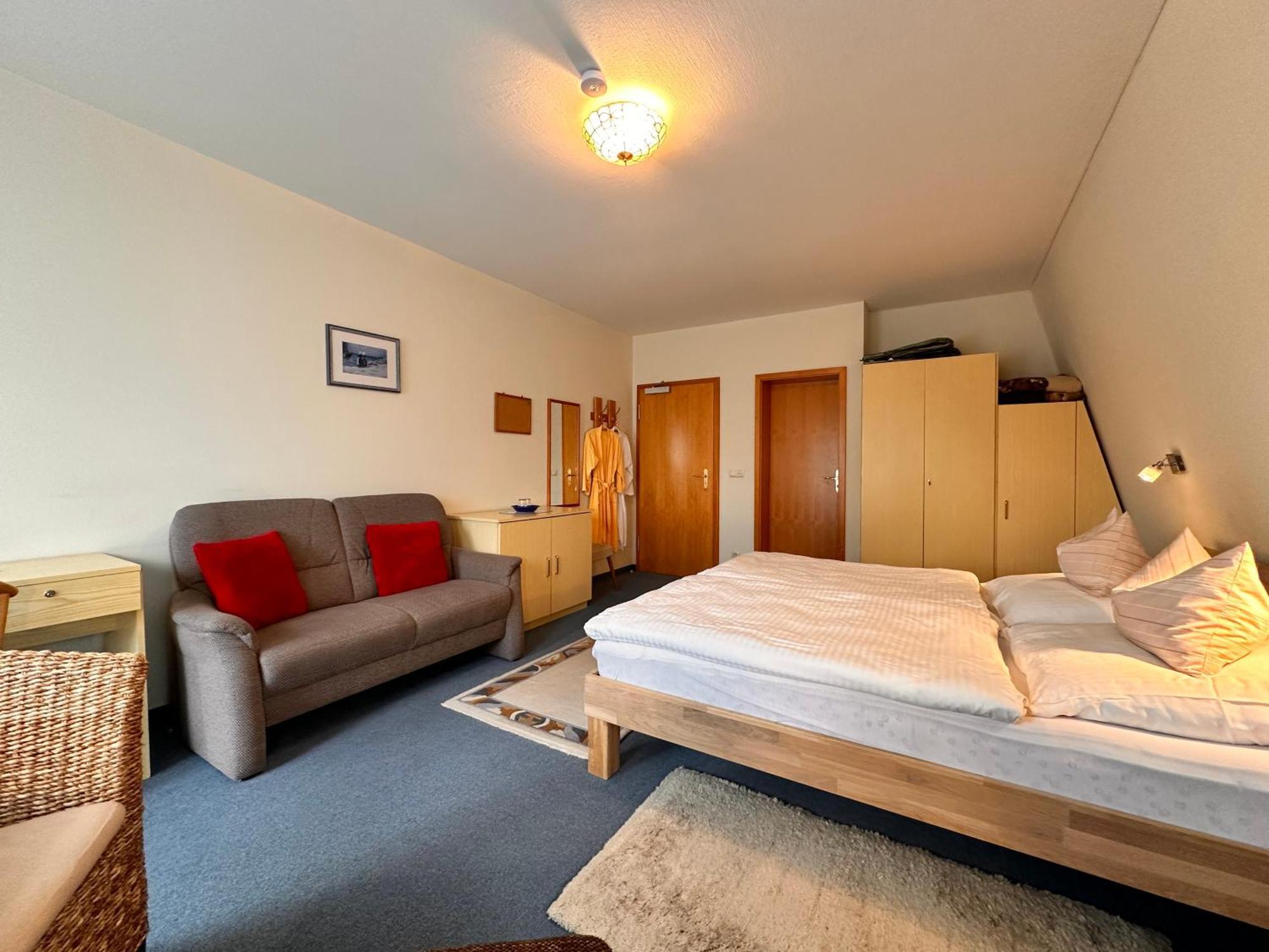 Pension Zum Loewen, Parkplatz, Fruehstueck, Wlan, Zentral Бад-Штебен Экстерьер фото